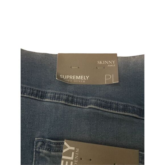 NWT Soft Surroundings Supremely Soft Pull on skinny Jeans Comfort Waist Size PL - Picture 4 of 16